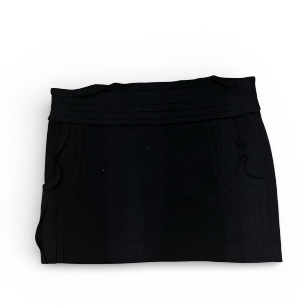 Diane Von Furstenberg Elegant Black mini fine wool  Skirt with side pockets M